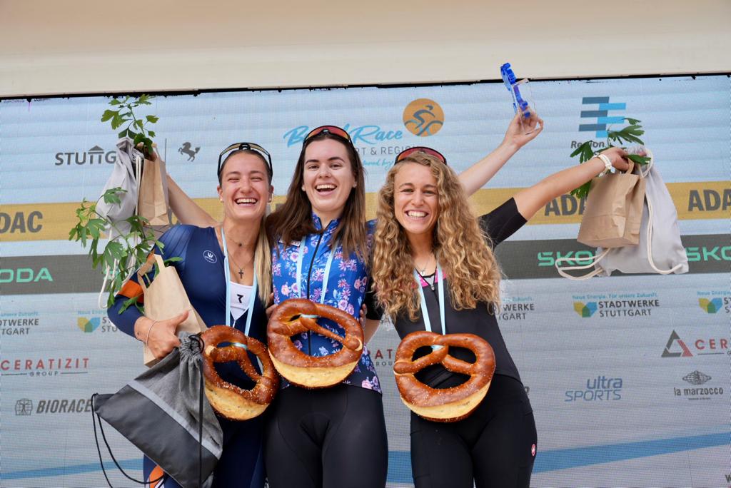 Siegerinnen des Brezel Race Kurz